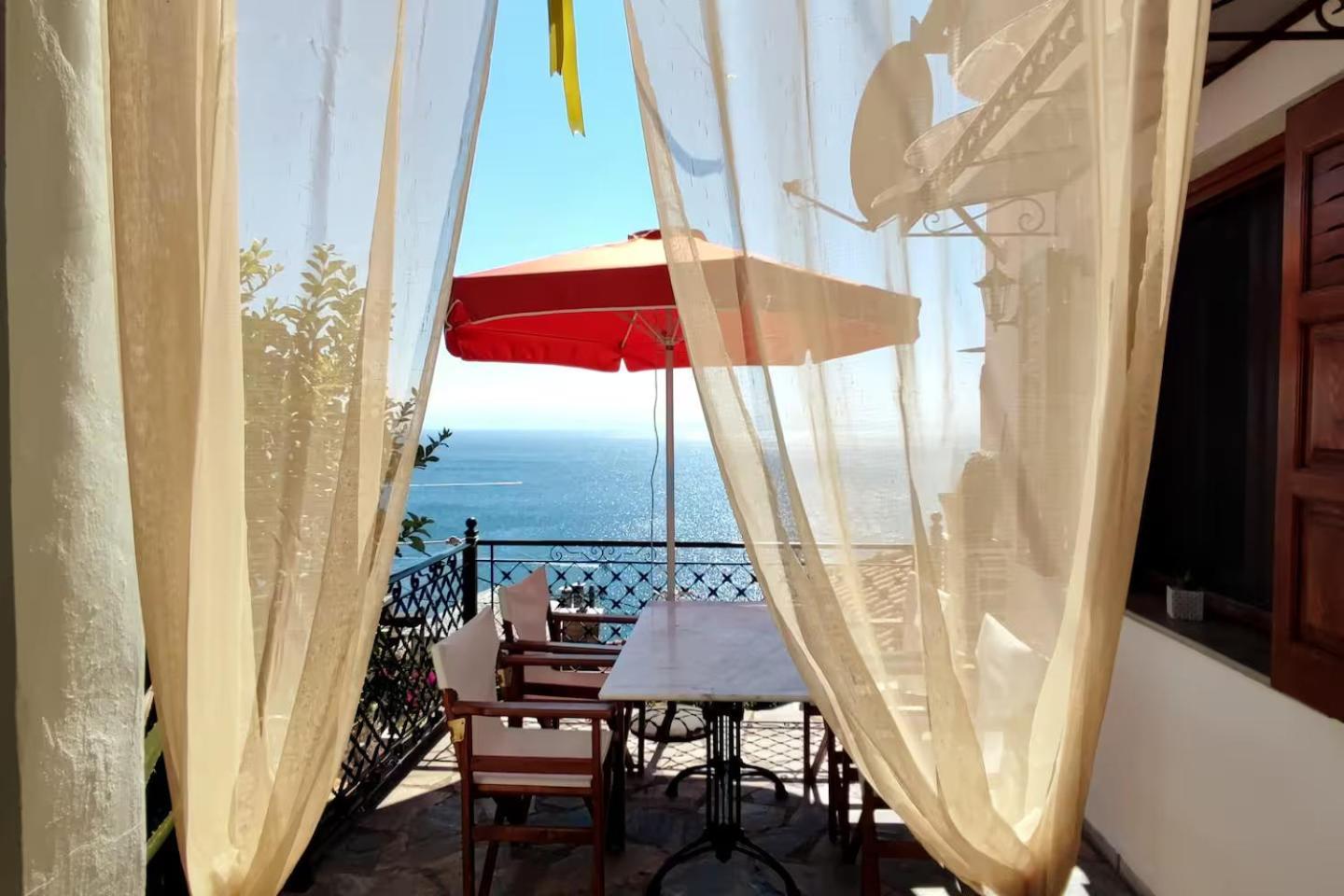 The Pagasetic Balcony - Magestic Sea Cottage Volos Exterior foto